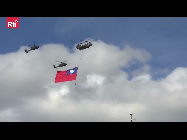 Fliegerstaffel und mehr zu Taiwans Nationalfeiertag