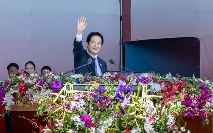 Präsident Lai Ching-te (賴清德) während der Feier und Parade zum Nationalfeiertag(Foto: Präsidialamt) Präsident Lai Ching-te (賴清德) während der Feier und Parade zum Nationalfeiertag(Foto: Präsidialamt)